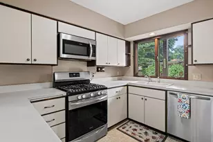 95 Colorado Street W, Saint Paul, MN 55107 - Photo 13