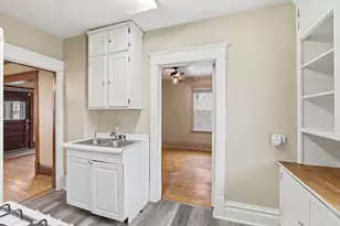 1911 E 35th St, Minneapolis, MN 55407 - Photo 11