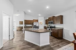 39781 Fawn Ave, North Branch, MN 55056 - Photo 5