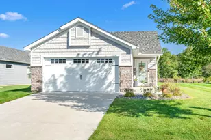 39781 Fawn Ave, North Branch, MN 55056 - Photo 1