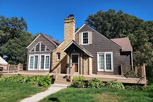 422 2nd St NE, Waseca, MN 56093 - Photo 1