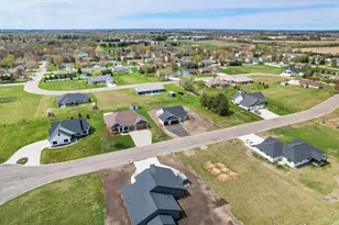 741 St James Cir, Litchfield, MN 55355 - Photo 5