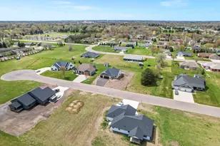 741 St James Cir, Litchfield, MN 55355 - Photo 7