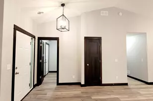 1044 Cullen St, Saint Peter, MN 56082 - Photo 13