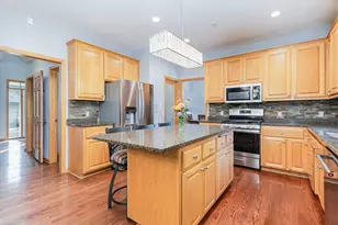 21217 Ixonia Ln, Lakeville, MN 55044 - Photo 9