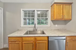 1020 11th St S, Moorhead, MN 56560 - Photo 7