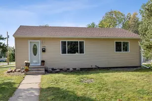 1523 17th St S, Moorhead, MN 56560 - Photo 1