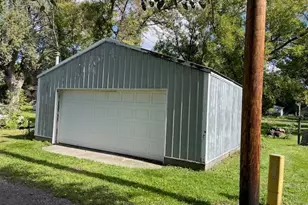 76 4th Ave E, Wood Lake, MN 56297 - Photo 29