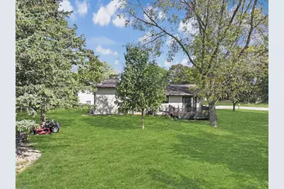 101 Parkview Drive, Lake Benton, MN 56149 - Photo 3