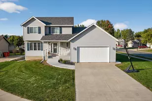 707 Tee Green Ct NE, Stewartville, MN 55976 - Photo 1