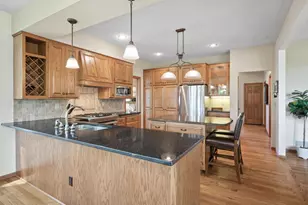 21272 Floral Bay Dr N, Forest Lake, MN 55025 - Photo 31