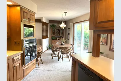 944 S Hampton Street, Fairmont, MN 56031 - Photo 5