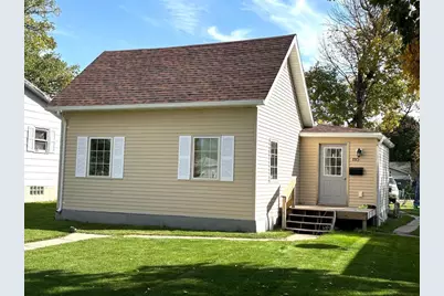 110 Crocker Avenue S, Thief River Falls, MN 56701 - Photo 1