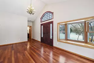 5767 Vine Hill Rd, Minnetonka, MN 55345 - Photo 11