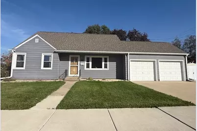 524 Kingston Street N, Caledonia, MN 55921 - Photo 1