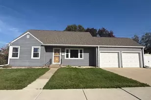 524 Kingston Street N, Caledonia, MN 55921 - Photo 1
