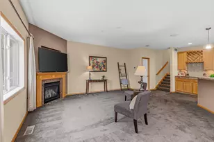 2694 County Rd H2, Mounds View, MN 55112 - Photo 9