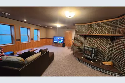 919 3rd Avenue SW, Pipestone, MN 56164 - Photo 47