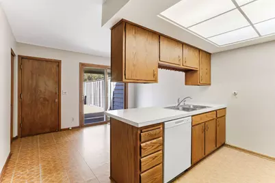 61 Windsor Court, New Brighton, MN 55112 - Photo 9