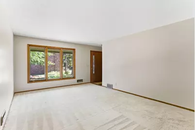 61 Windsor Court, New Brighton, MN 55112 - Photo 3