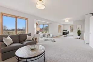 7 Bayhill Rd, Dellwood, MN 55110 - Photo 33