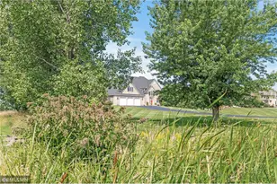 7 Bayhill Rd, Dellwood, MN 55110 - Photo 77