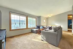 7664 Steepleview Rd, Woodbury, MN 55125 - Photo 7