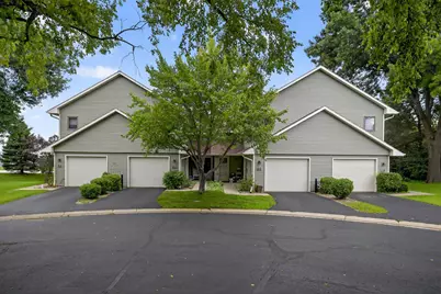 19 Elton Ridge Court NW, Rochester, MN 55901 - Photo 3