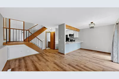 19 Elton Ridge Court NW, Rochester, MN 55901 - Photo 9