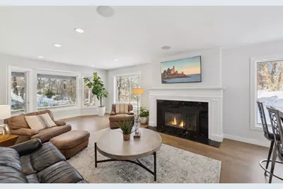 4360 Chimo East Street, Deephaven, MN 55391 - Photo 7