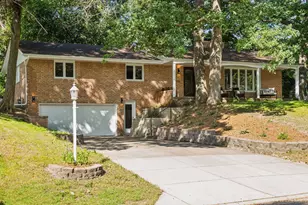 125 Hampshire Ave N, Golden Valley, MN 55427 - Photo 1