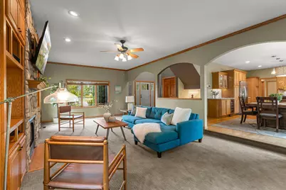 13599 Stonebrooke Curve, Shakopee, MN 55379 - Photo 9