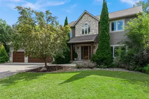 13599 Stonebrooke Curve, Shakopee, MN 55379 - Photo 5