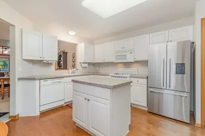 769 Lake Ridge Drive, Woodbury, MN 55129 - Photo 13