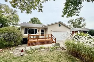 305 Oak St, Lucan, MN 56255 - Photo 3