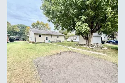 305 Oak Street, Lucan, MN 56255 - Photo 5