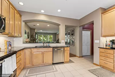 8064 Golden Valley Road, Golden Valley, MN 55427 - Photo 15