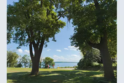 2040 N Shore Drive, Wayzata, MN 55391 - Photo 25