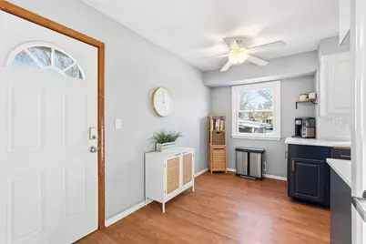 5741 Perry Avenue N, Crystal, MN 55429 - Photo 9