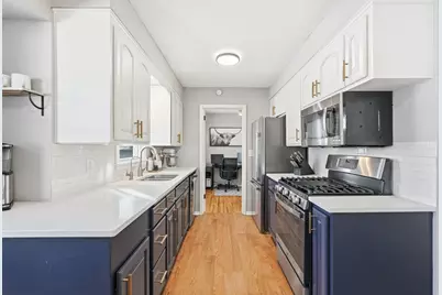 5741 Perry Avenue N, Crystal, MN 55429 - Photo 11