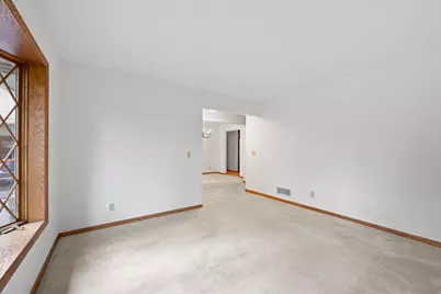 1527 Clarendon Drive, Wayzata, MN 55391 - Photo 7