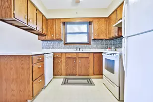 540 Allan Ave SW, Owatonna, MN 55060 - Photo 9