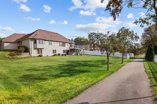 3151 Bent Tree Hills Dr, New Brighton, MN 55112 - Photo 15