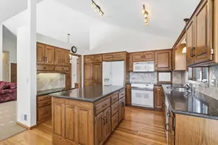 3151 Bent Tree Hills Dr, New Brighton, MN 55112 - Photo 31