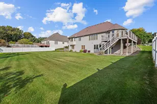 3151 Bent Tree Hills Dr, New Brighton, MN 55112 - Photo 17