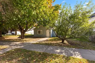 216 7th St NE, Staples, MN 56479 - Photo 1