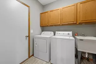 945 Rice St, Faribault, MN 55021 - Photo 37