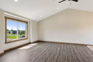 720 165th St, Hammond, WI 54015 - Photo 11