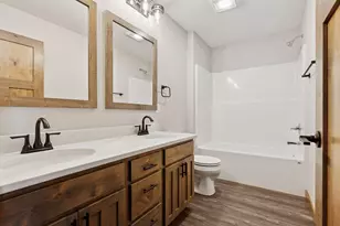 720 165th St, Hammond, WI 54015 - Photo 15