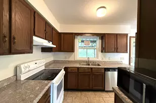 1920 Bellevue Ave, Eau Claire, WI 54703 - Photo 9